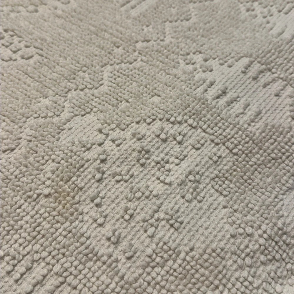 Vintage hobnail bedspread —Queen